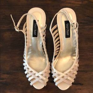 White House Black Market nude strappy heels Sz6